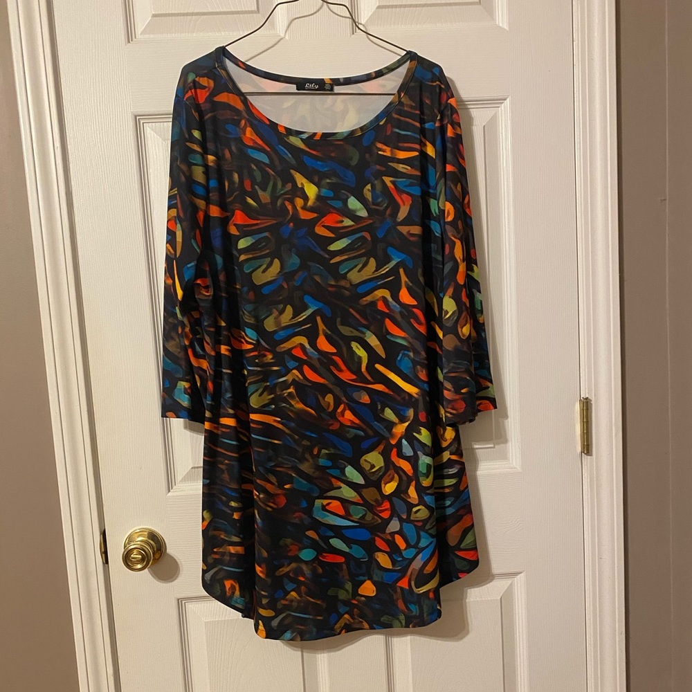 EUC Colorful Long Sleeve Midi Plus Size Dress Size 2XL